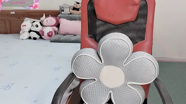 Snapshot of TrinhH_Nabbi chatting on April 13, 2026, 1:48 pm TrinhH Nabbi online show from April 13, 2026, 1:48 pm