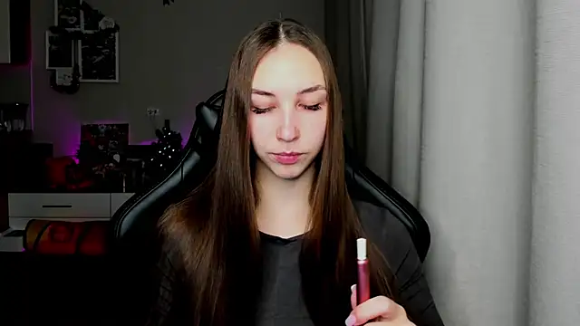 Snapshot of Sm0ly chatting on January 15, 2026, 2:26 am Sm0ly online show from January 15, 2026, 2:26 am