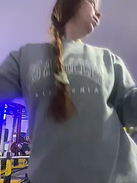 Cloew Marz online show from May 5, 2026, 11:30 pm