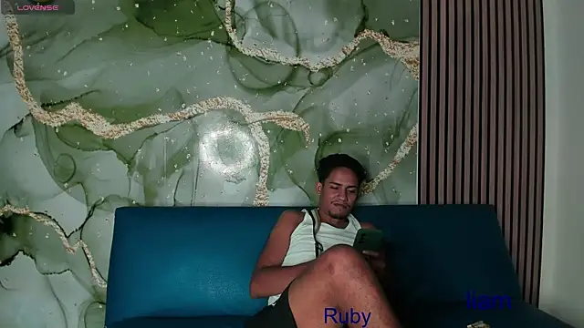 Extreme dirty paradise online show from June 25, 2026, 8:25 pm