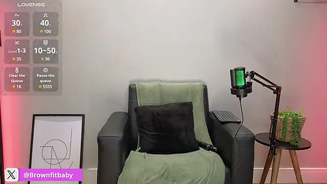 Brownfitbabyy online show from January 7, 2025, 10:30 pm