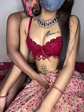 Snapshot of Suhu_love chatting on January 18, 2025, 6:32 pm Suhu love online show from January 18, 2025, 6:32 pm