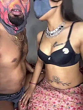 Snapshot of Suhu_love chatting on February 1, 2025, 6:29 pm Suhu love online show from February 1, 2025, 6:29 pm