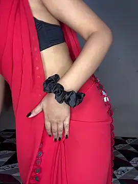 Snapshot of Suhu_love chatting on November 17, 2025, 11:09 pm Suhu love online show from November 17, 2025, 11:09 pm