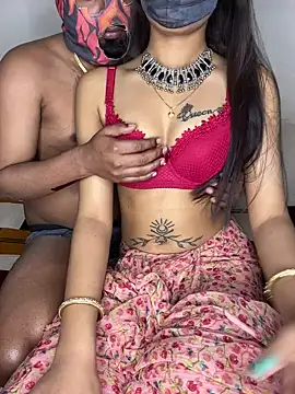 Snapshot of Suhu_love chatting on January 23, 2025, 5:52 pm Suhu love online show from January 23, 2025, 5:52 pm