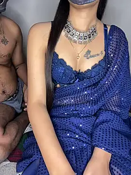 Snapshot of Suhu_love chatting on October 22, 2025, 5:23 pm Suhu love online show from October 22, 2025, 5:23 pm