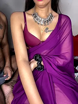 Snapshot of Suhu_love chatting on November 23, 2025, 10:25 am Suhu love online show from November 23, 2025, 10:25 am