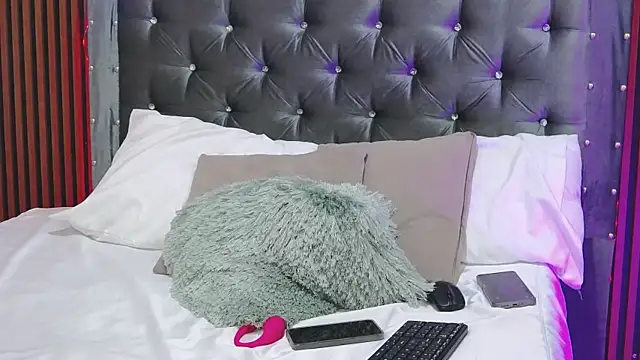 AshleyMontana online show from April 9, 2026, 12:12 am