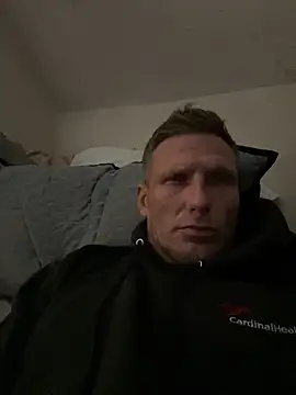aaronmc311840 online show from October 3, 2025, 12:25 am