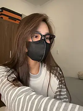 Snapshot of Lilisa_miu chatting on March 7, 2026, 4:45 pm Lilisa miu online show from March 7, 2026, 4:45 pm