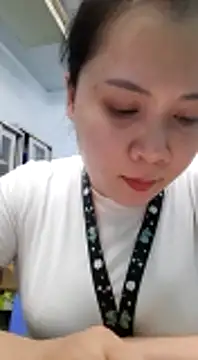 Snapshot of Benlla2802 chatting on December 13, 2024, 7:32 pm Benlla2802 online show from December 13, 2024, 7:32 pm