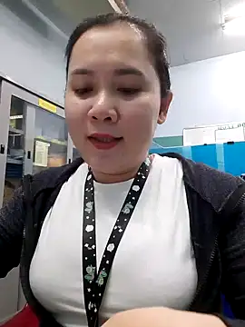 Snapshot of Benlla2802 chatting on December 13, 2024, 4:16 pm Benlla2802 online show from December 13, 2024, 4:16 pm