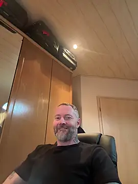 Snapshot of Rockburg chatting on April 5, 2026, 1:29 pm Rockburg online show from April 5, 2026, 1:29 pm