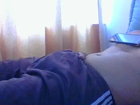 Snapshot of Juan2323hot chatting on March 27, 2026, 7:37 pm Juan2323hot online show from March 27, 2026, 7:37 pm