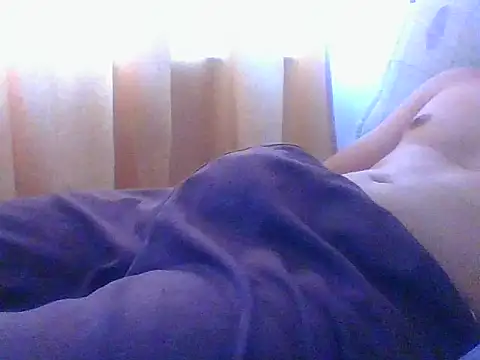 Snapshot of Juan2323hot chatting on March 13, 2026, 9:09 pm Juan2323hot online show from March 13, 2026, 9:09 pm