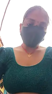 Snapshot of haymona chatting on March 18, 2025, 12:28 pm haymona online show from March 18, 2025, 12:28 pm