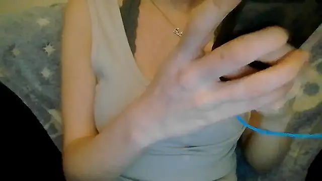 Snapshot of indie-rayne chatting on January 14, 2026, 7:17 pm indie-rayne online show from January 14, 2026, 7:17 pm