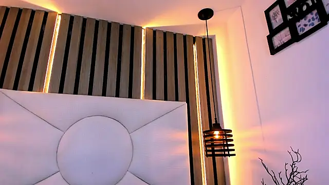 Snapshot of Cutie_Shy_ chatting on February 5, 2026, 4:36 pm Cutie Shy online show from February 5, 2026, 4:36 pm