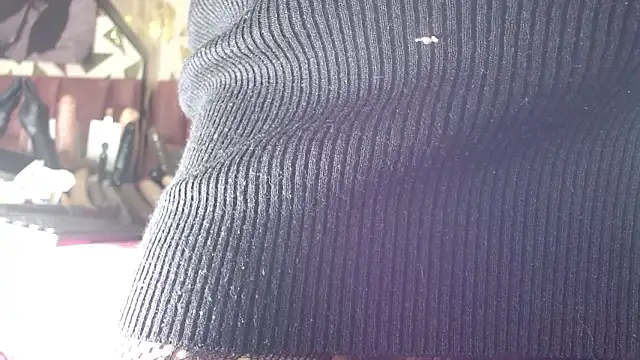 Snapshot of Kazsandraa chatting on February 18, 2026, 5:05 am Kazsandraa online show from February 18, 2026, 5:05 am