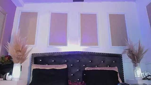 queen satin online show from March 15, 2025, 9:09 am