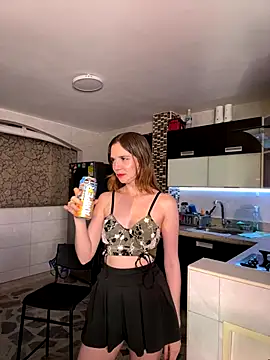 samantha kevin online show from November 25, 2025, 4:24 am