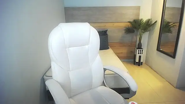 liseth fox online show from January 27, 2025, 7:35 pm