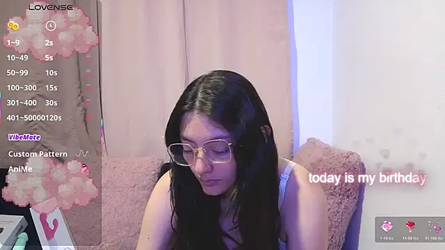 lessliee22  online show from May 13, 2026, 6:20 am