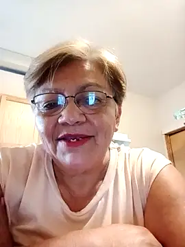 Snapshot of Madrastrahot69 chatting on February 13, 2026, 7:58 pm Madrastrahot69 online show from February 13, 2026, 7:58 pm