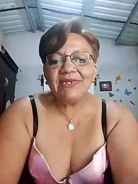 Snapshot of Madrastrahot69 chatting on October 25, 2025, 3:49 am Madrastrahot69 online show from October 25, 2025, 3:49 am