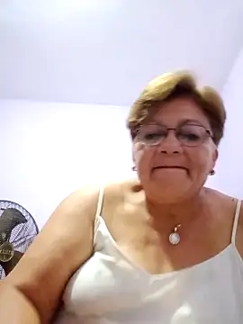 Snapshot of Madrastrahot69 chatting on November 19, 2025, 4:45 am Madrastrahot69 online show from November 19, 2025, 4:45 am