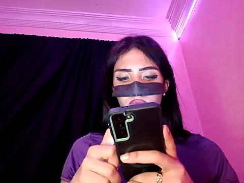 ---sophia--- online show from October 3, 2025, 8:54 pm