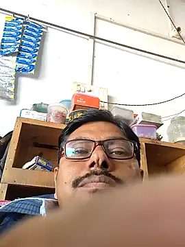 Srmotrs online show from November 25, 2025, 8:36 am