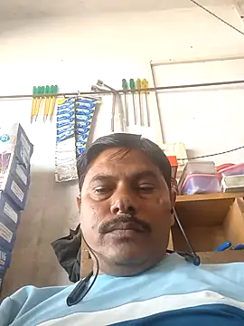 Srmotrs online show from December 3, 2025, 6:36 am