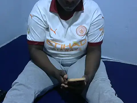 Sexy baby004 online show from April 14, 2026, 7:30 pm