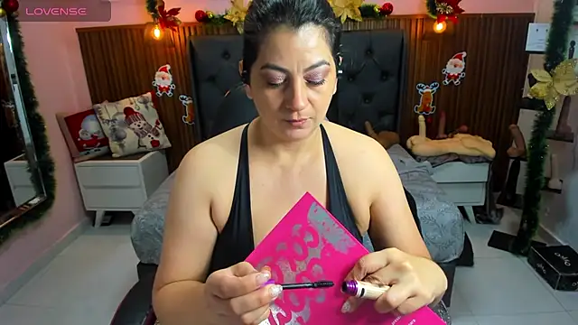 Snapshot of MEYLAGIA chatting on December 22, 2025, 2:55 am MEYLAGIA online show from December 22, 2025, 2:55 am