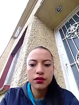 Snapshot of Maite_xx chatting on March 22, 2025, 12:57 pm Maite xx online show from March 22, 2025, 12:57 pm