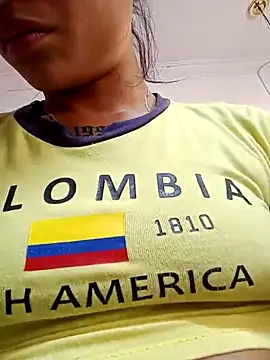 Snapshot of Maite_xx chatting on February 12, 2025, 3:27 pm Maite xx online show from February 12, 2025, 3:27 pm