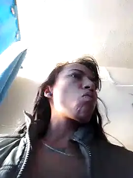 Snapshot of Maite_xx chatting on February 17, 2025, 1:00 pm Maite xx online show from February 17, 2025, 1:00 pm