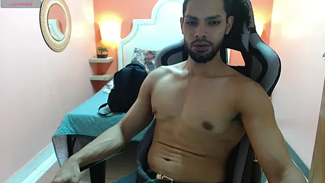 Snapshot of Amir_Abdull chatting on January 21, 2025, 10:41 pm Amir Abdull online show from January 21, 2025, 10:41 pm