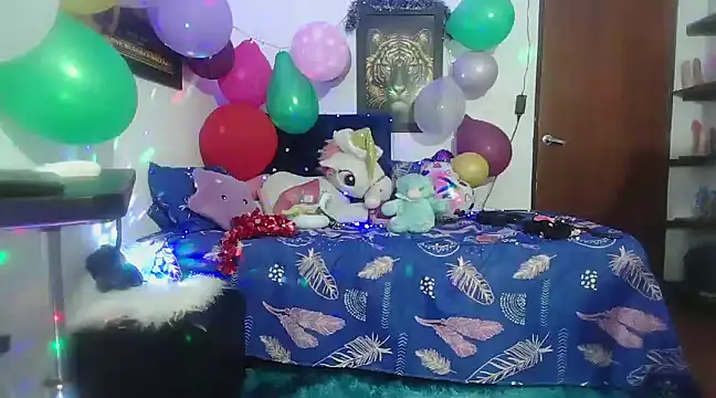 sexy bunny hot online show from December 19, 2024, 1:29 pm