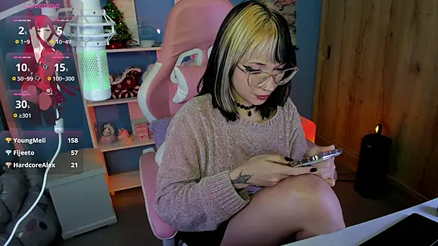 Snapshot of Artic_love chatting on February 24, 2025, 10:04 am Artic love online show from February 24, 2025, 10:04 am
