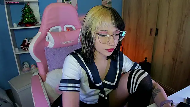 Snapshot of Artic_love chatting on February 16, 2025, 7:37 am Artic love online show from February 16, 2025, 7:37 am
