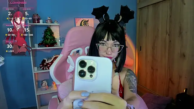 Snapshot of Artic_love chatting on January 10, 2025, 5:47 am Artic love online show from January 10, 2025, 5:47 am