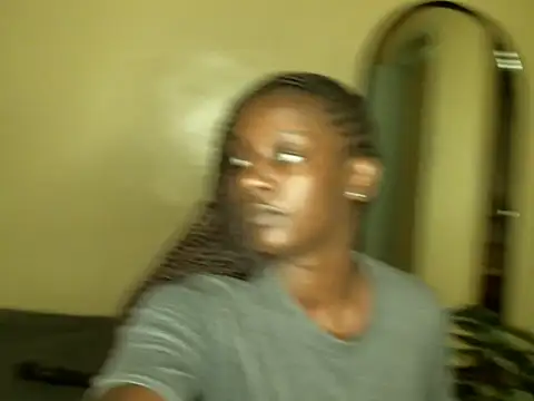 Sharmybabe online show from April 10, 2026, 9:16 am