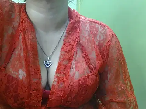 Snapshot of LOVERIAKOL chatting on May 31, 2026, 6:09 pm LOVERIAKOL online show from May 31, 2026, 6:09 pm