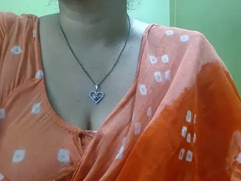 Snapshot of LOVERIAKOL chatting on April 21, 2026, 3:40 pm LOVERIAKOL online show from April 21, 2026, 3:40 pm