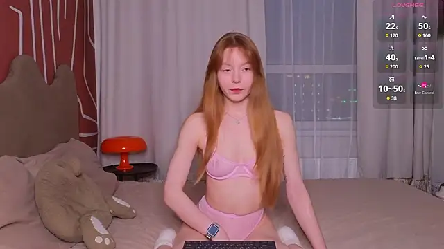 EvaCroan online show from February 24, 2026, 1:56 pm