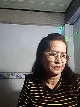 Snapshot of phnz chatting on March 6, 2026, 4:02 pm phnz online show from March 6, 2026, 4:02 pm