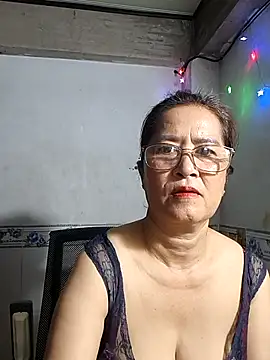 Snapshot of phnz chatting on May 6, 2026, 9:19 pm phnz online show from May 6, 2026, 9:19 pm