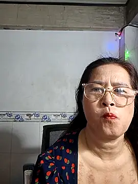 phnz online show from November 15, 2025, 7:45 am